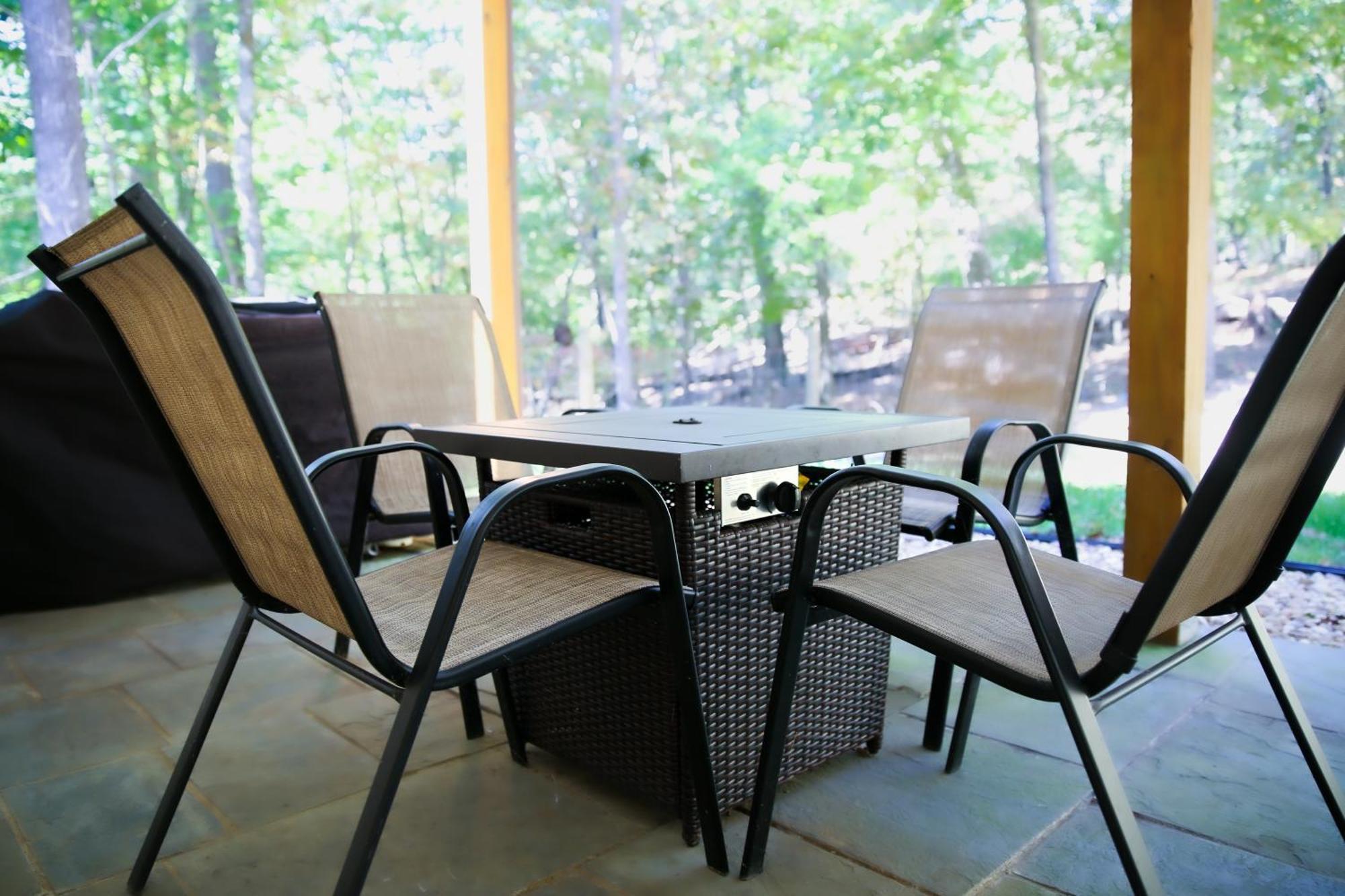 Peaceful Modern Chalet In Ellijay Exterior photo